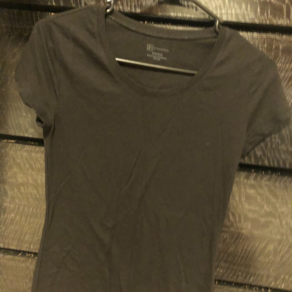 Women's No Boundaries T-Shirt Size S